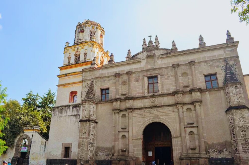 large Iglesia y ex Convento de San Juan Bautista in Coyoacan