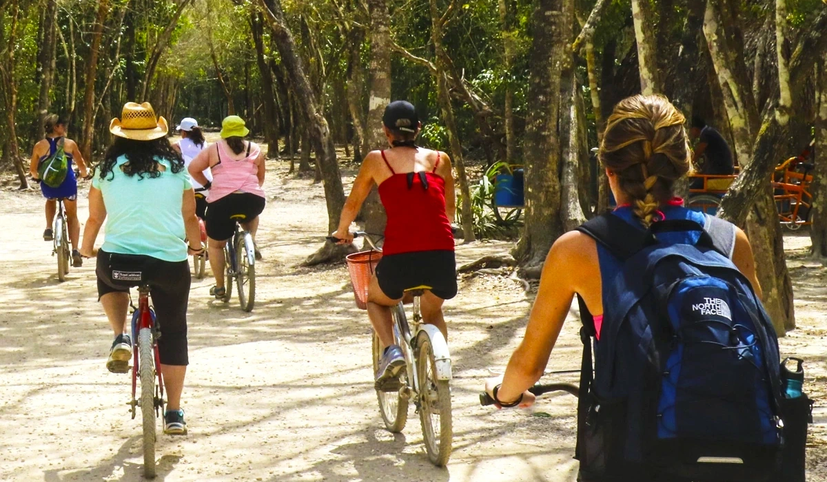 Biking on Teotihuacán The city of the gods rutopia